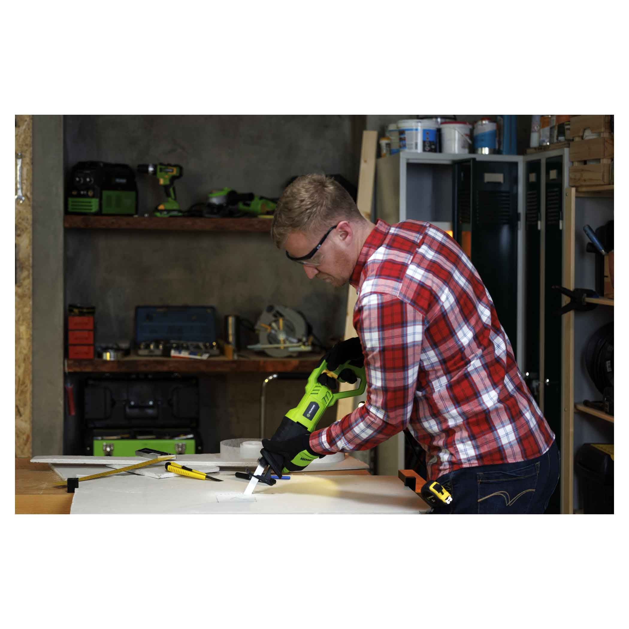 685296de8879f4d4db848e81