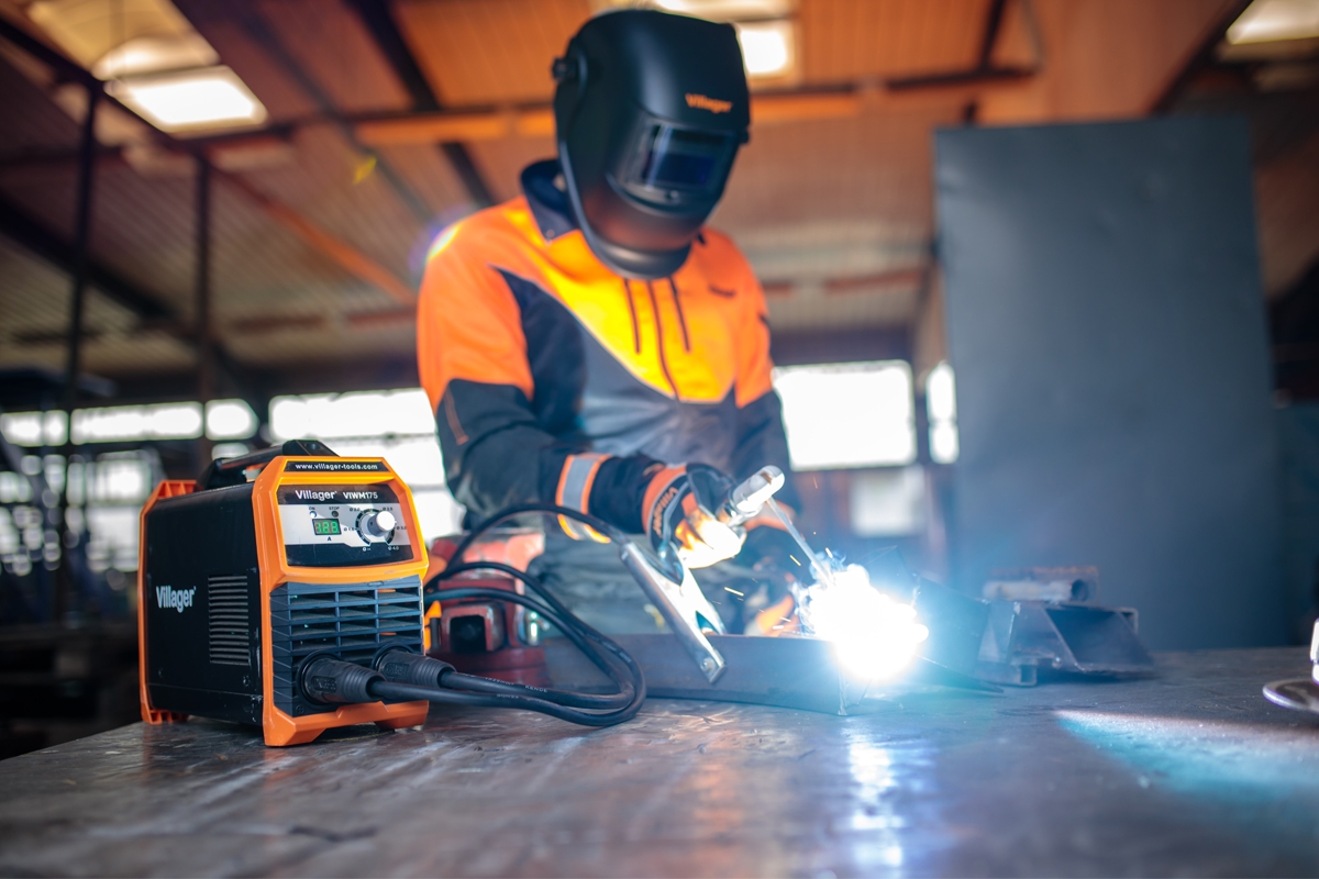 6864722be98047d4e3bac69c