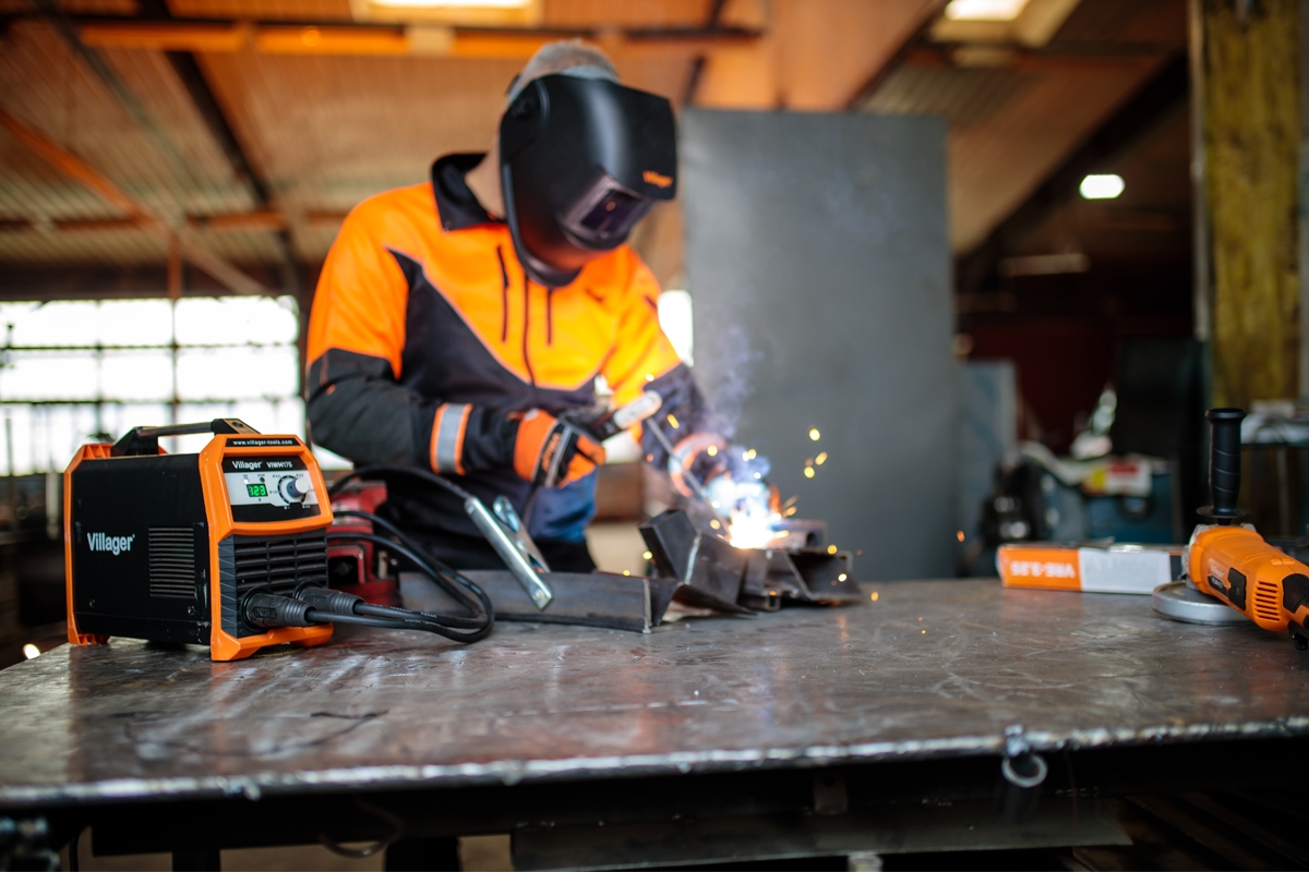 6864722ce98047d4e3bac6a6