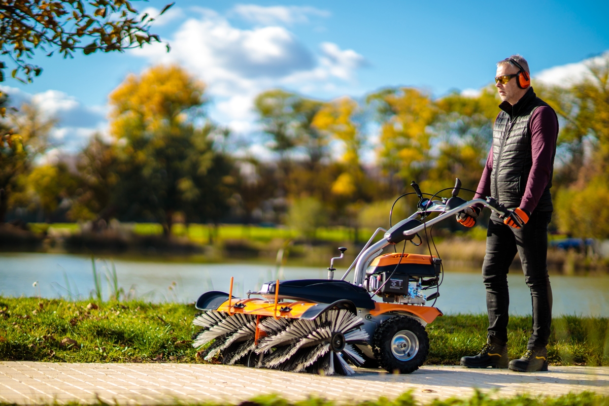 6864729ae98047d4e3bb2f39