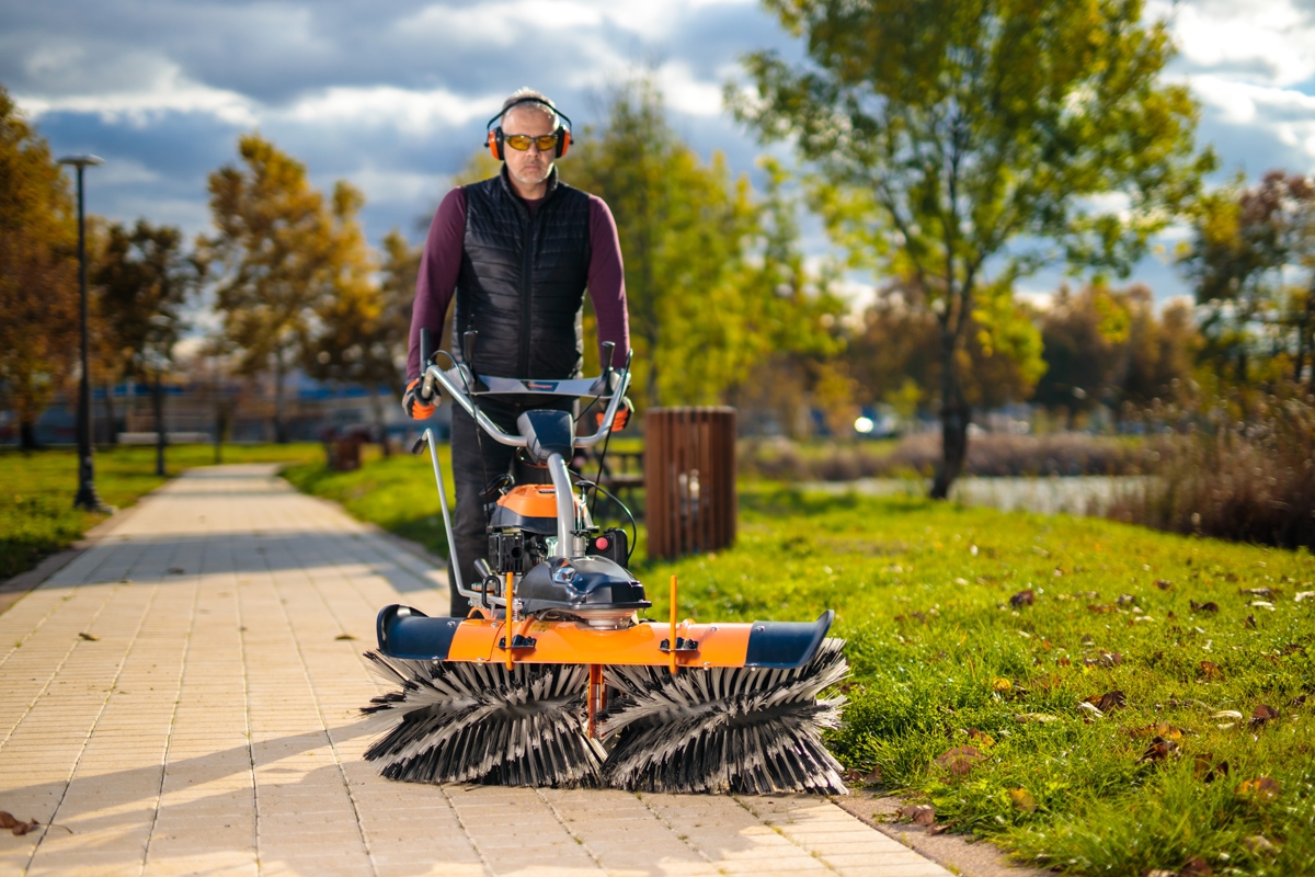 6864729ae98047d4e3bb2f41