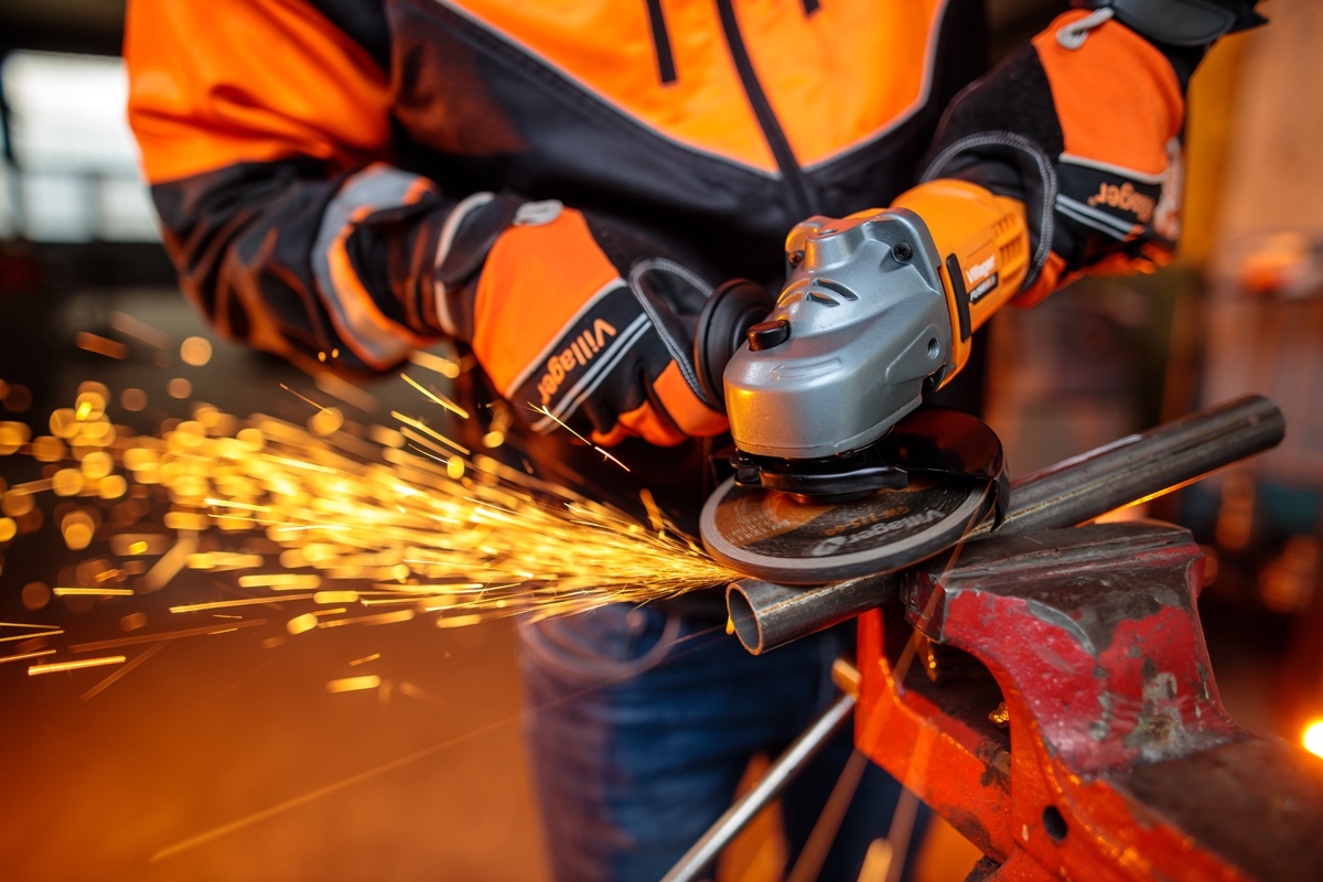 6864737de98047d4e3bc036a