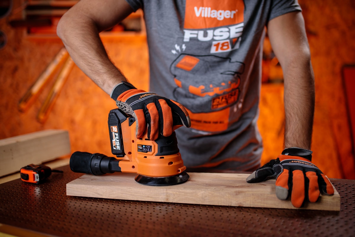 6864738de98047d4e3bc0bae