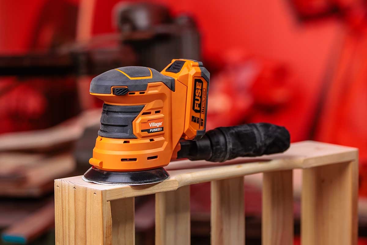 6864738ee98047d4e3bc0be4