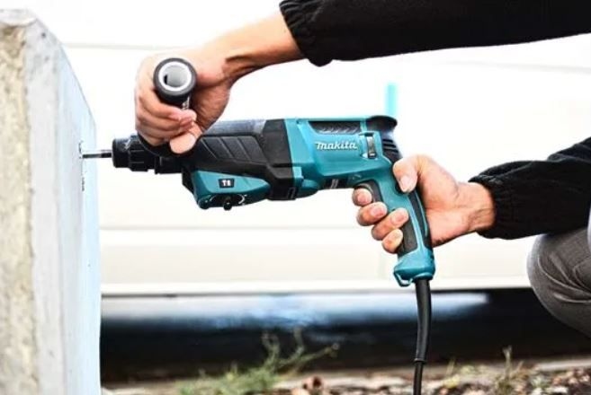 makita-elektriCna-buSilica-CekiC-hr2630t-800w-10372_1920x1920