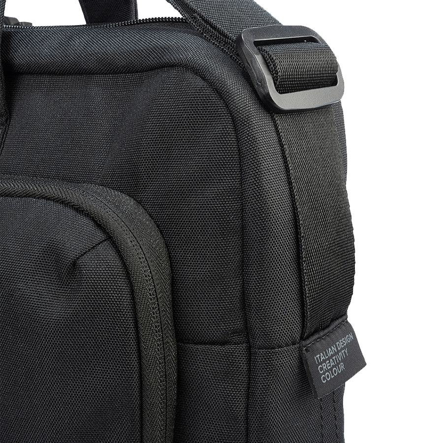 0137248_torba-za-notebook-tucano-torba-star-17-crna-bstn17-bk